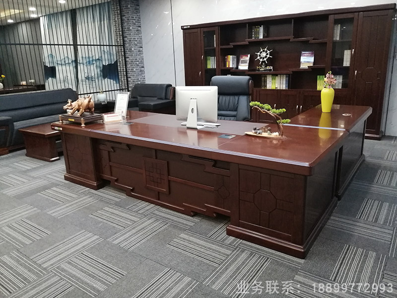 油漆大班台